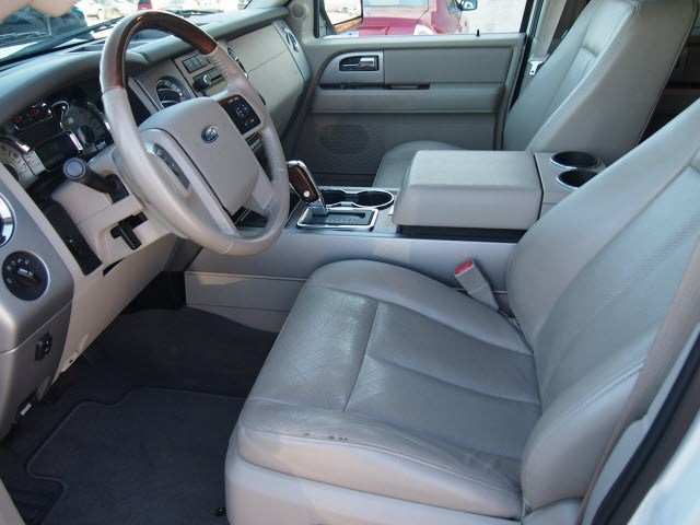 Ford Expedition 2010 photo 4