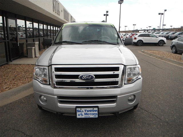 Ford Expedition 2010 photo 1