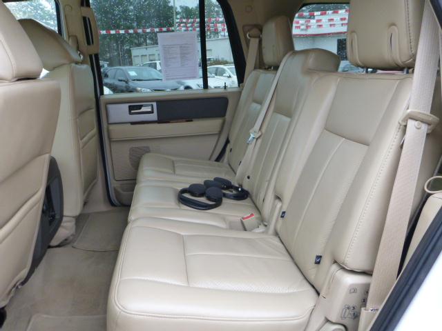 Ford Expedition 2010 photo 4