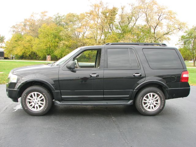 Ford Expedition 2011 photo 2