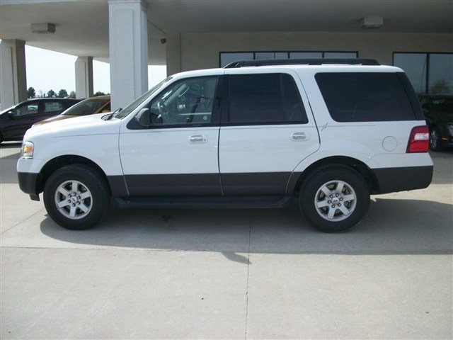 Ford Expedition 2011 photo 3