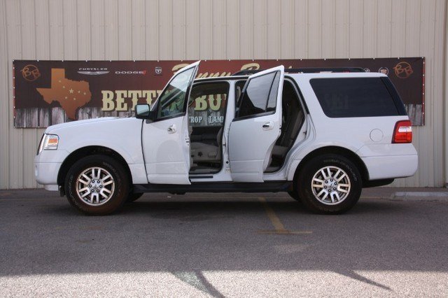 Ford Expedition 2011 photo 4