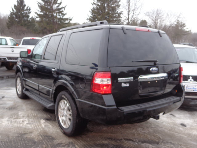 Ford Expedition 2011 photo 2