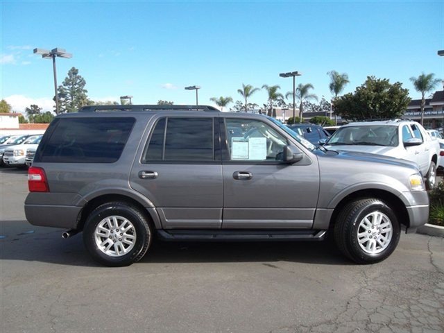 Ford Expedition 2011 photo 2