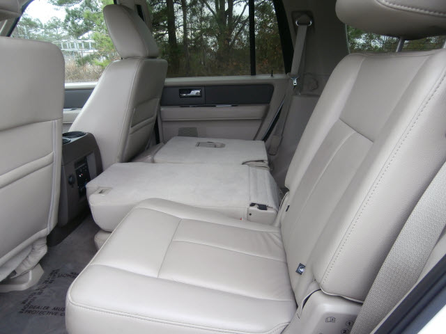 Ford Expedition 2011 photo 5