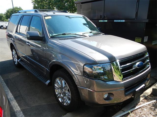 Ford Expedition 2011 photo 2