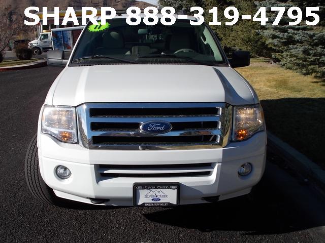 Ford Expedition 2011 photo 2