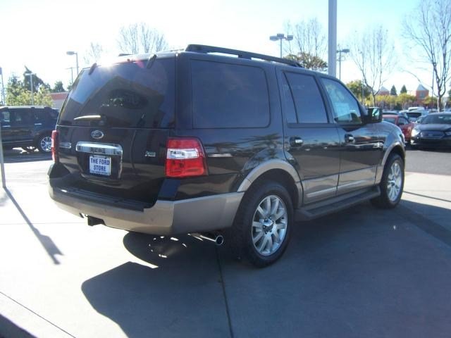 Ford Expedition 2011 photo 1