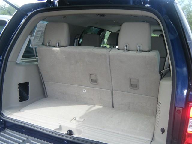 Ford Expedition 2011 photo 3