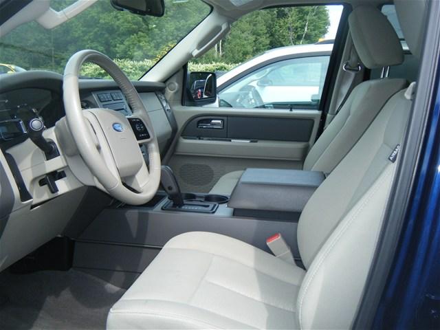 Ford Expedition 2011 photo 4