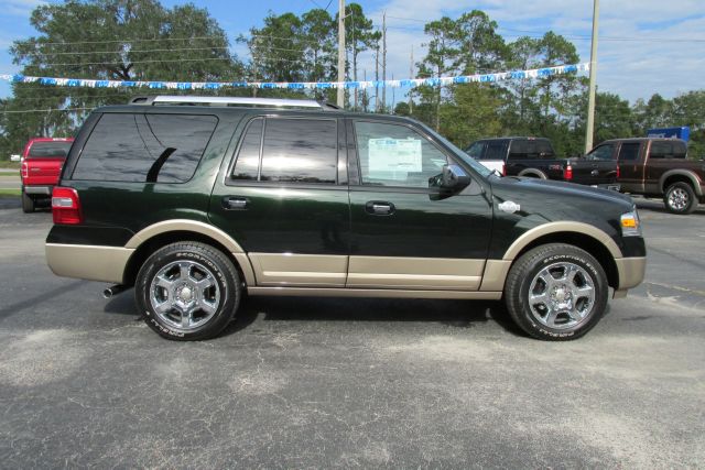 Ford Expedition 3.7L FWD SUV