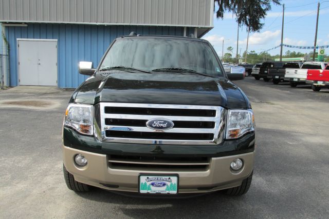 Ford Expedition 2013 photo 2