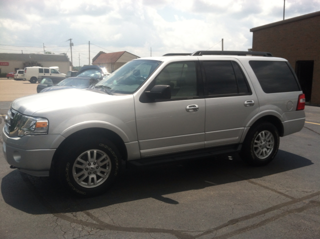 Ford Expedition 2013 photo 2