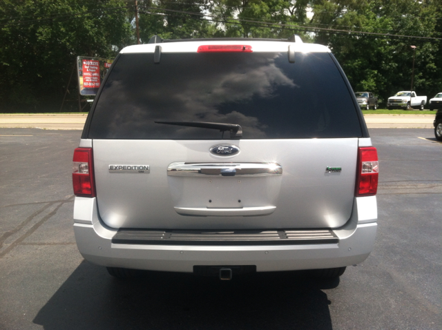 Ford Expedition 2013 photo 3