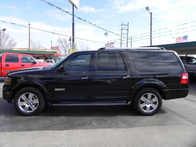 Ford Expedition EL SLT 25 Sport Utility