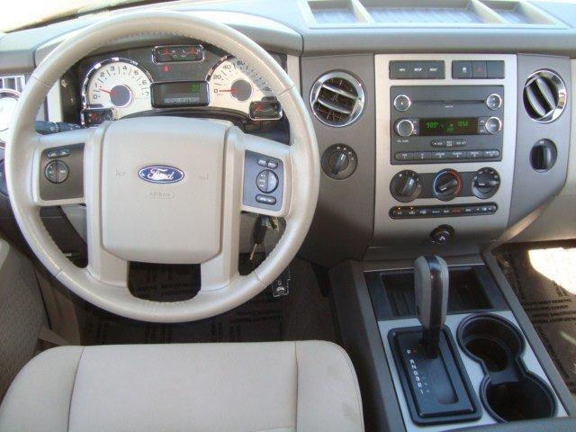 Ford Expedition EL ESi Sport Utility