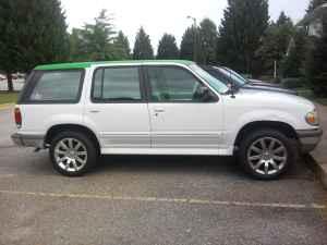 Ford Explorer ESi Sport Utility