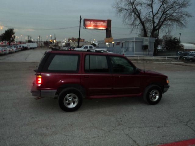 Ford Explorer ESi Crew Cab Pickup