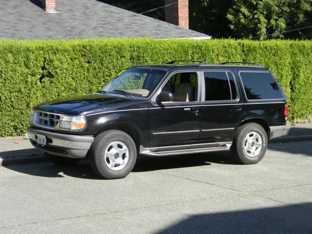 Ford Explorer ESi Sport Utility