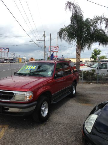 Ford Explorer SLT Mega Cab 4WD SUV