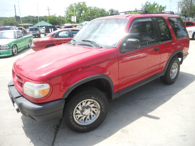 Ford Explorer Extended Cab V8 LT W/1lt SUV