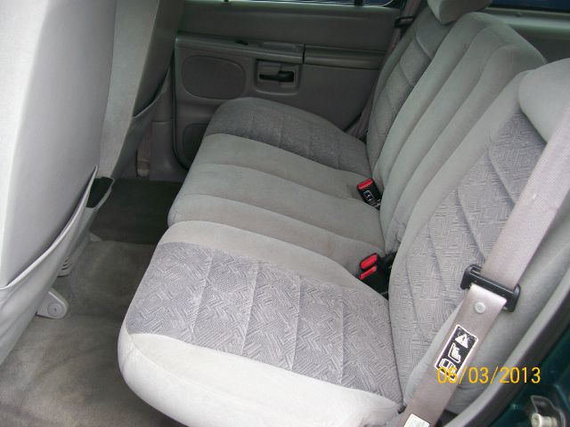 Ford Explorer SL 4x4 Regular Cab SUV