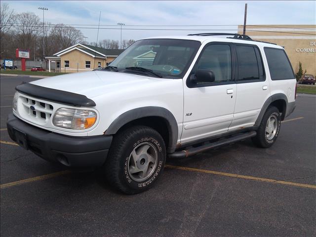 Ford Explorer Sport 4WD SUV