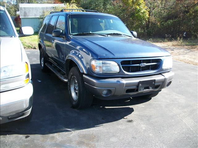 Ford Explorer ESi Sport Utility