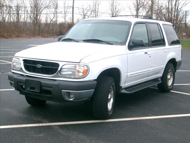 Ford Explorer ESi Sport Utility