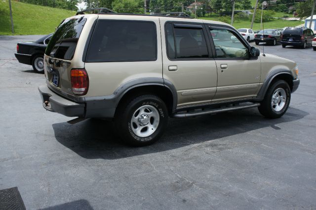 Ford Explorer SL 4x4 Regular Cab SUV