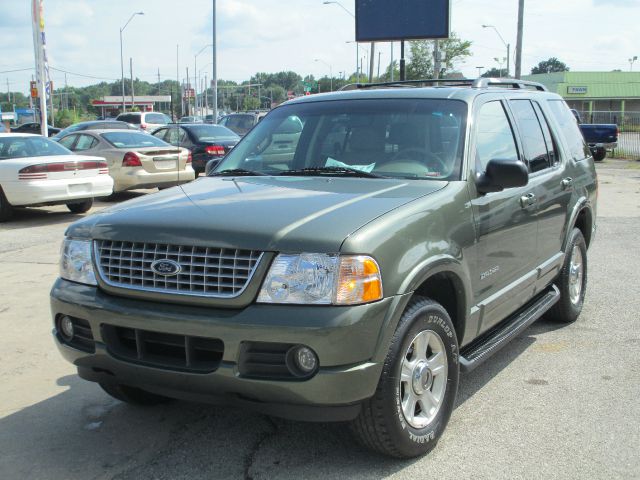 Ford Explorer Super SUV