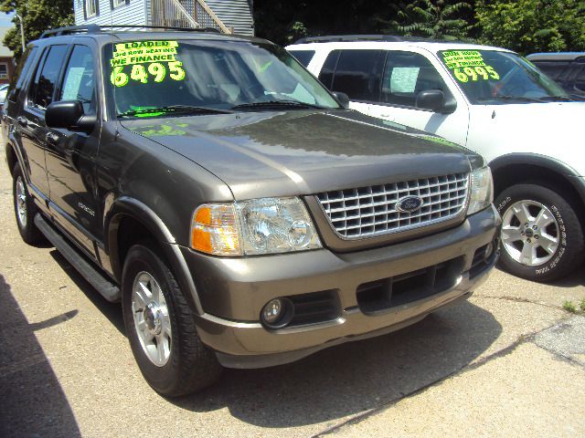 Ford Explorer Super SUV