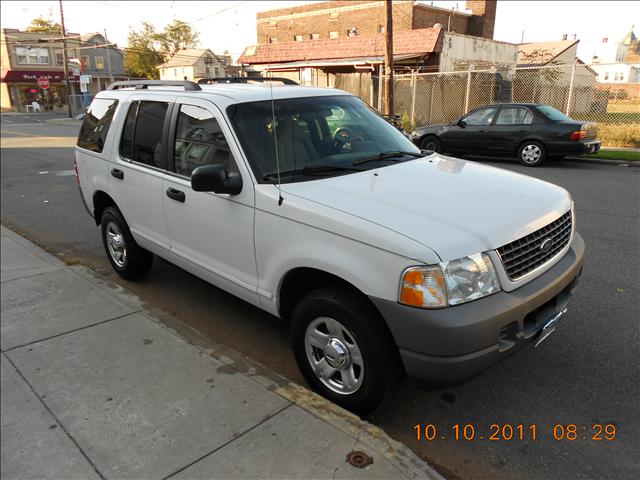 Ford Explorer 2002 photo 3