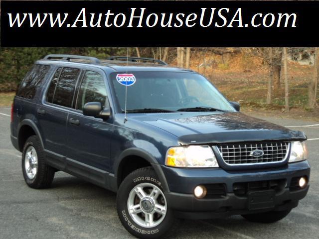 Ford Explorer 2003 photo 1