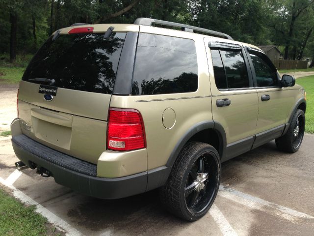 Ford Explorer LT EXT 15 SUV