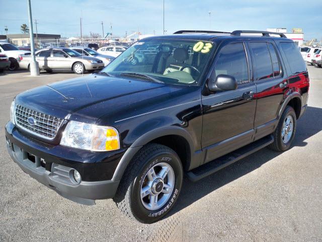 Ford Explorer 2003 photo 1