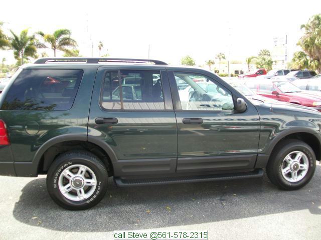 Ford Explorer 2003 photo 2