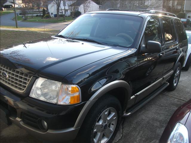 Ford Explorer 2003 photo 1