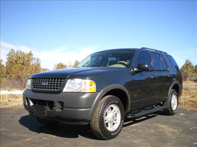 Ford Explorer 2003 photo 2