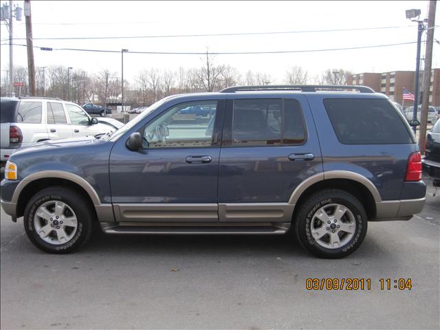 Ford Explorer 2003 photo 1