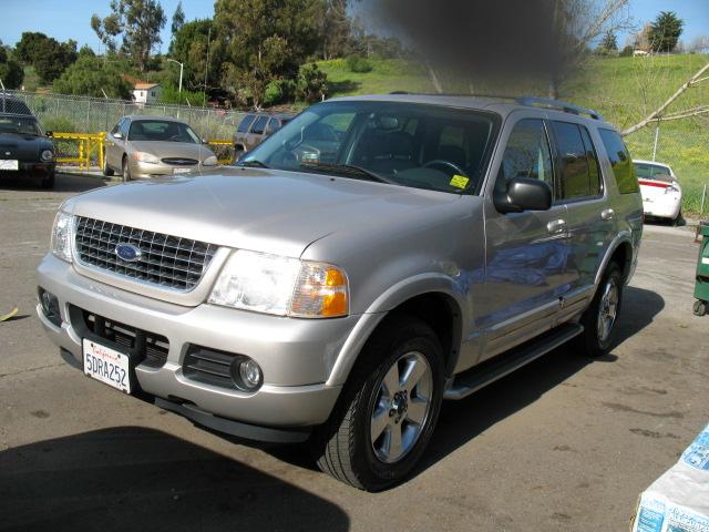 Ford Explorer 2003 photo 3