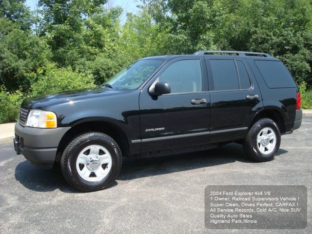 Ford Explorer 2500 4WD SUV