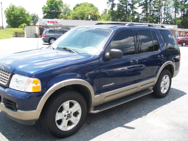 Ford Explorer Custom Deluxe SUV