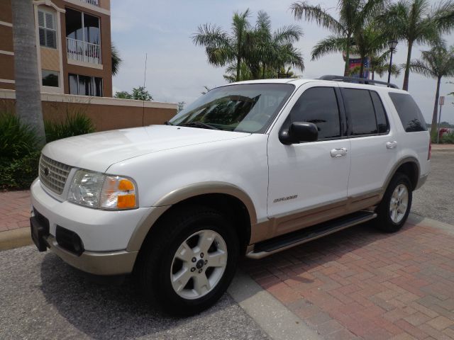 Ford Explorer 2500 4WD SUV