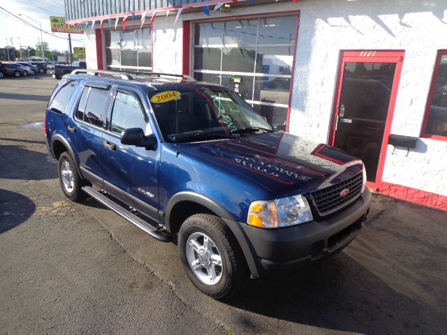 Ford Explorer 2500 4WD SUV