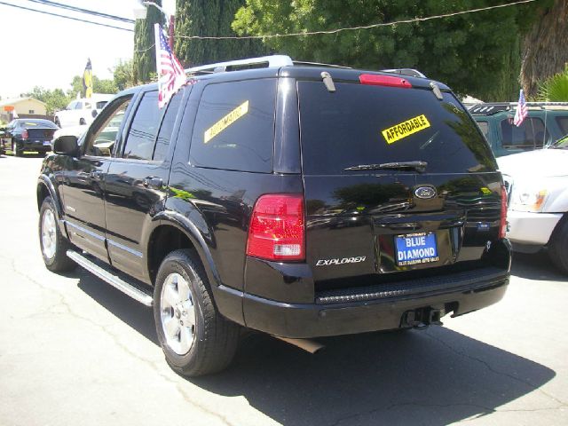 Ford Explorer Supercab XLT 4WD SUV