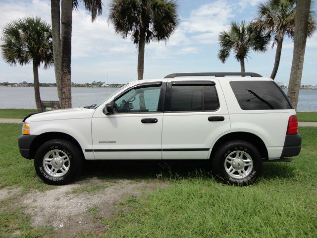 Ford Explorer 2500 4WD SUV