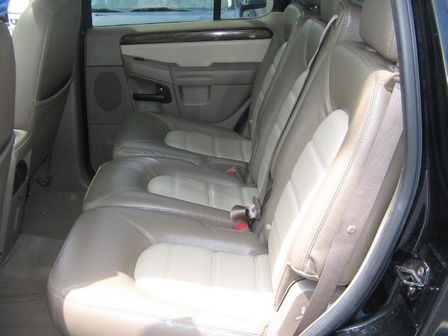 Ford Explorer LT CREW 25 SUV