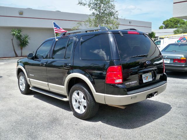 Ford Explorer 2500 4WD SUV