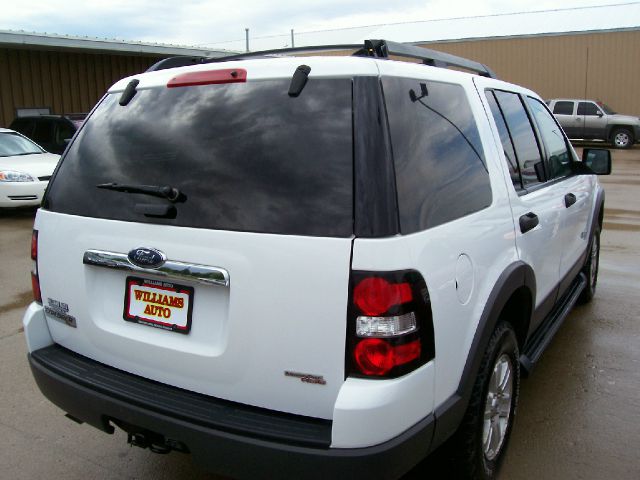 Ford Explorer GXL SUV